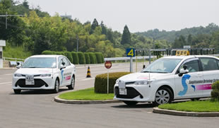 杉妻自動車学校の普通自動車教習風景